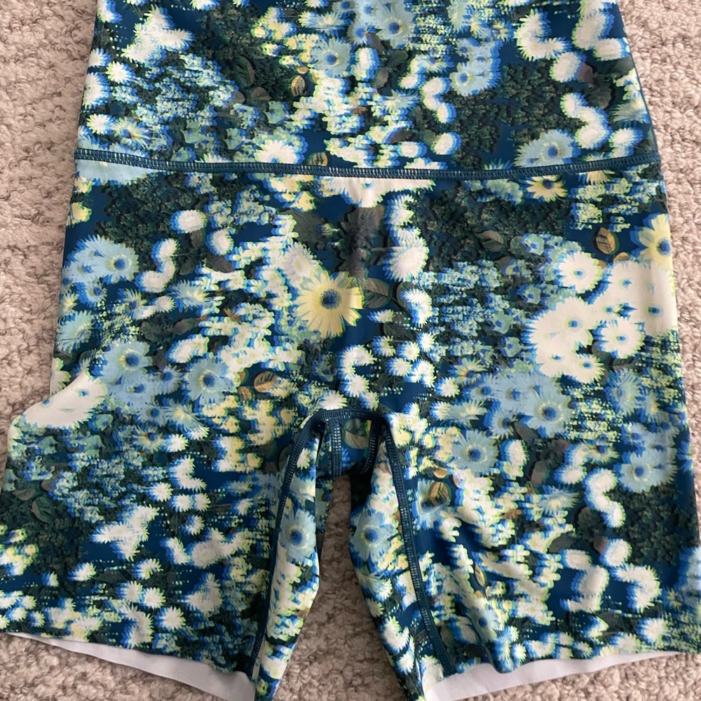 OFFLINE Aerie Blue Green Floral 3D Trippy blurry Activewear Set Bra Biker Shorts - Picture 4 of 16